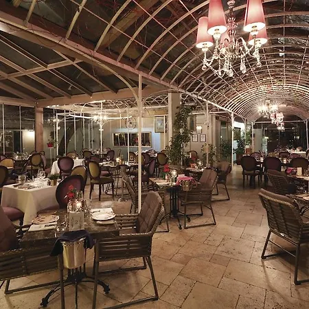 Levante 4*