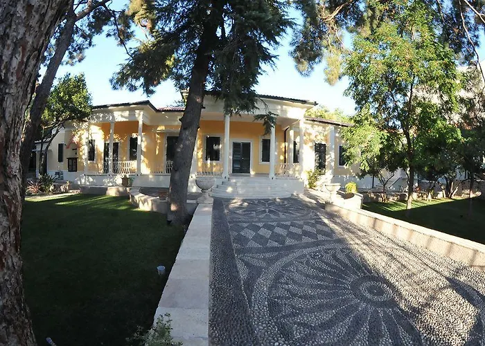 Levante Hotel