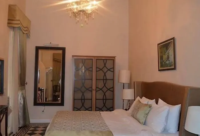 Levante Hotel