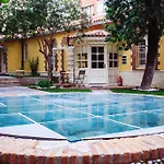 Levante 4*